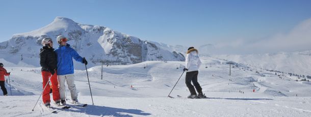 179 hours of skiing pleasure are guaranteed in the Portes du Soleil ski area, which links a whopping twelve Alpine resorts in France and Switzerland.