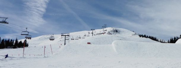 Der Snowpark befindet sich neben dem Hanglalm-Lift