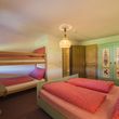 Doppelzimmer mit Stockbett