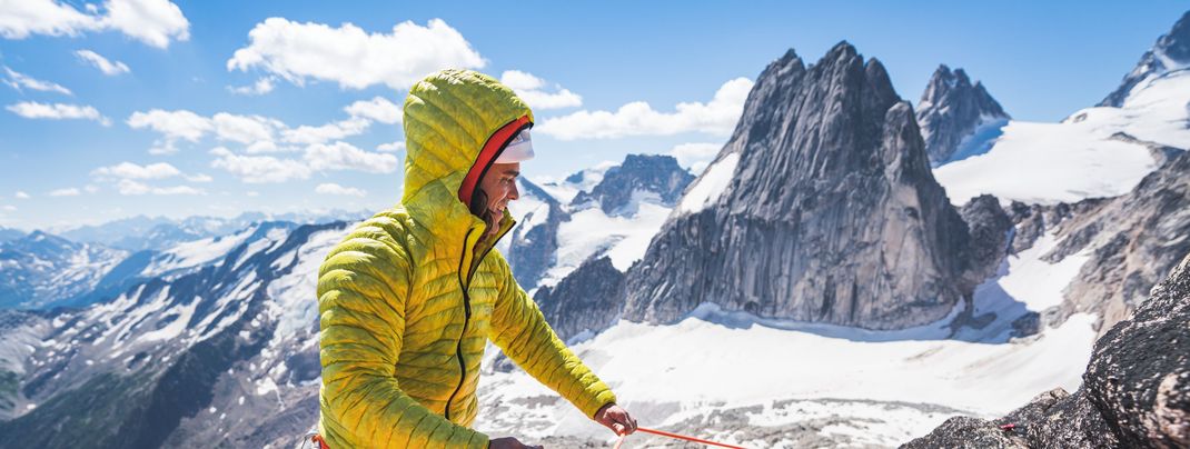 Entdecke die ultraleichte Ghost Whisperer Kollektion von Mountain Hardwear.