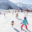 In der MATTI KidsArena lernen Kinder das ABC des Wintersports.