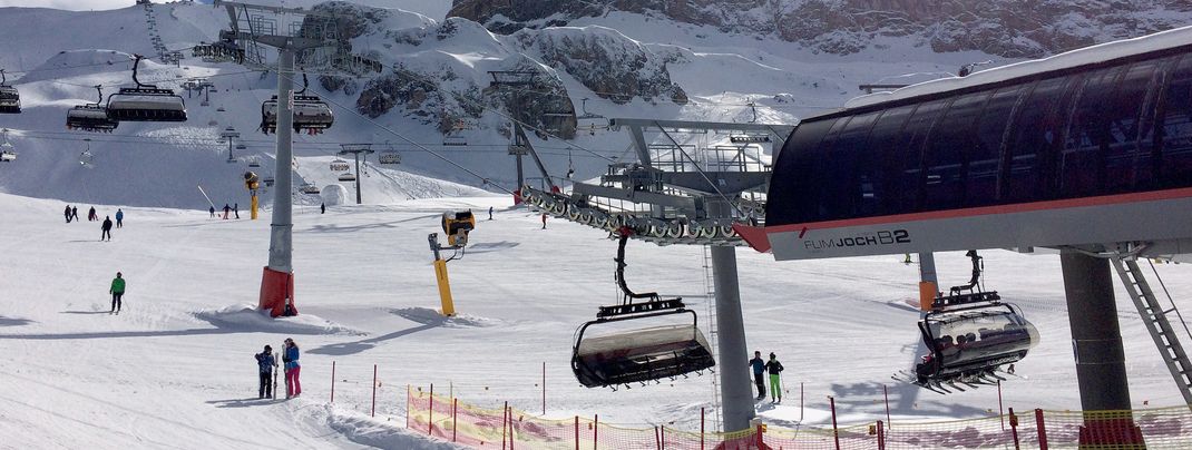 Die neue Flimjochbahn transportiert bis zu 3.200 Passagiere pro Stunde den Berg hinauf.