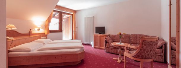 General information about your stay at Berghotel zum Zirm