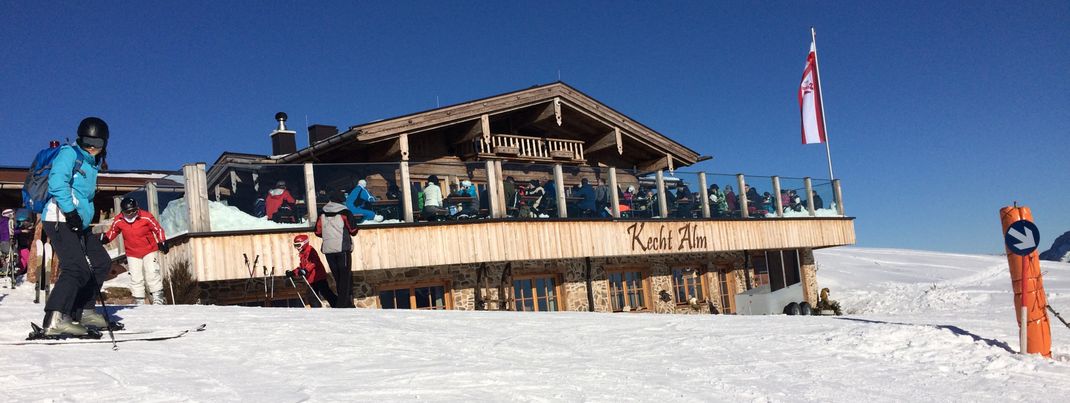 Bei gutem Wetter ist die Sonnenterrasse das Highlight der Almenwelt Lofer für Sonnenanbeter