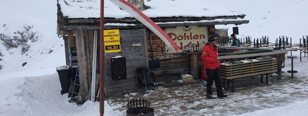 Das Dohlennest ist die kleinste Bar in der Axamer Lizum