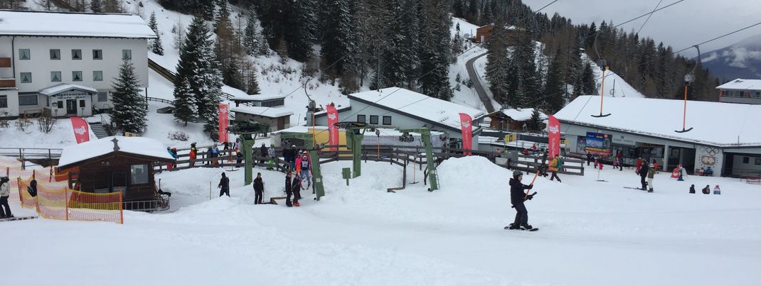 Im Tal befindet sich das Übungsgelände und ist somit sehr gut erreichbar