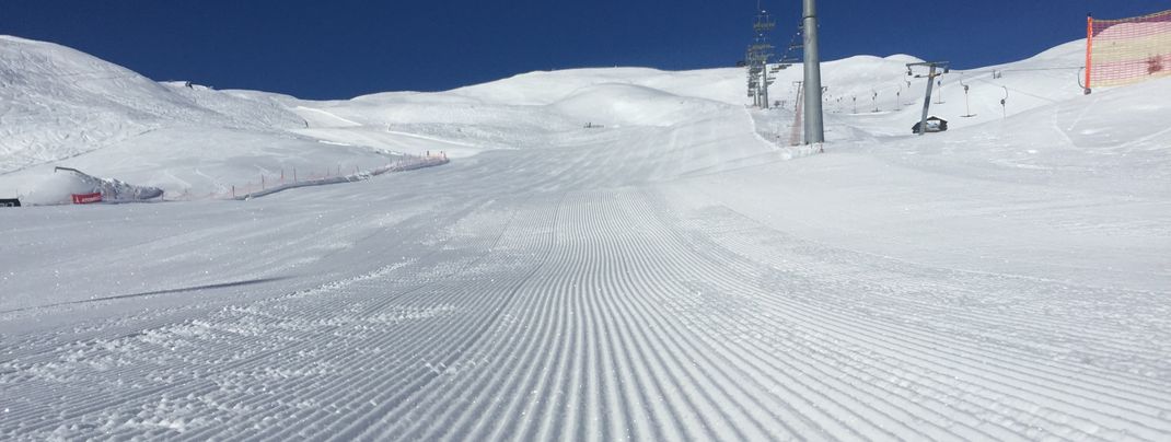 Für Anfänger stehen breite, blau markierte Pisten bereit