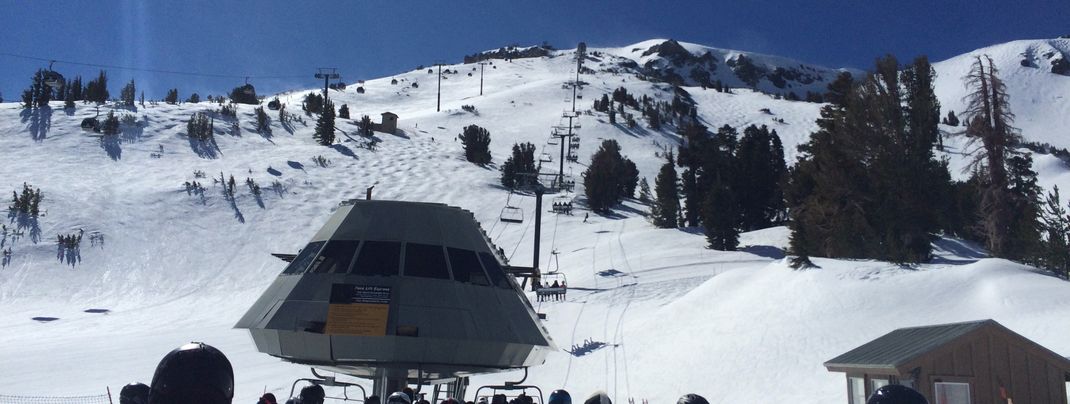 The intermediate slopes Center Bowl and Exhibition at Facelift Express