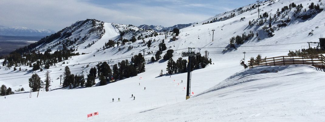 View from the top station of Broadway Express: The slopes are ideal for beginners and ski novices.