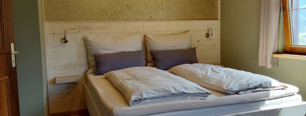 Schlafzimmer a. Wiese