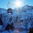 Mit der Gondelbahn kommen die Gäste vom Tal ins Skigebiet.