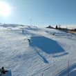 Insgesamt sorgen zwei Snowparks, hier der Winsport Park, für Abwechlsung bei Freestylern.