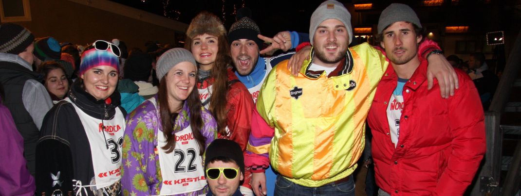 Crazy angezogen tauchte diese Gruppe beim Bergfestival auf