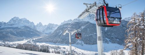 Erlebe spektakuläre Skierlebnisse vor einzigartiger Kulisse.