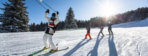 Im Tannheimer Tal bieten sechs unterschiedliche Skigebiete Pistenspaß für die ganze Familie