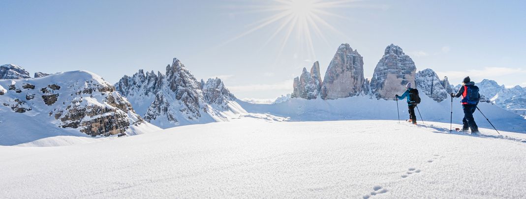 Schneeschuhwandern im Angesicht der imposanten 3 Zinnen