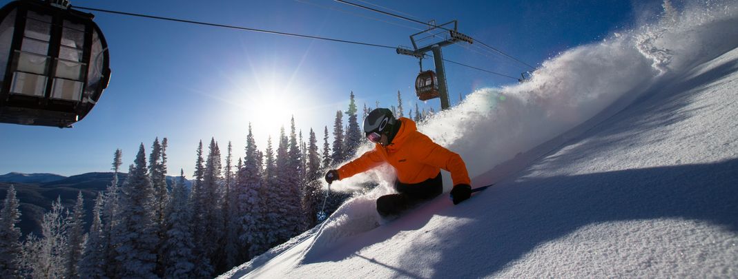 Aspen Snowmass: Erlebe den legendären Champagne Powder der Rocky Mountains.