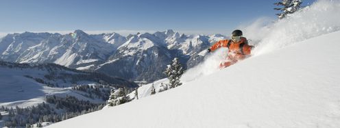 Der Diedamskopf überzeugt mit Naturschnee und sonnenverwöhnten Pisten.