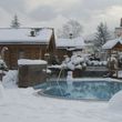 Sauna im Winter mit Schwimmbecken