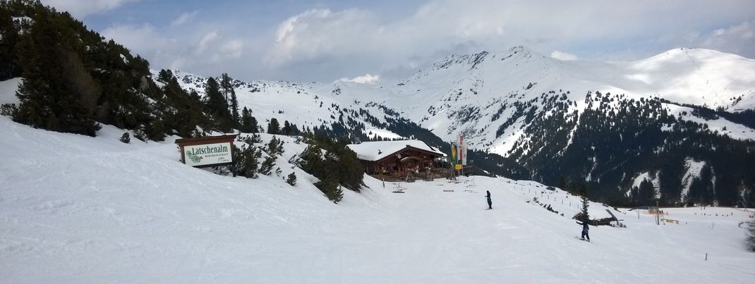 Klein aber gemütlich: Die Latschenalm an der Bergstation es Krummbach-X-Press