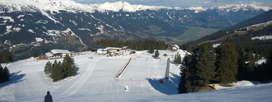 Sonnig und windgeschützt gelegen: Das Übungsgelände an der Rosenalm