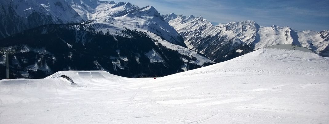 Blick auf Pro- und Medium-Line im Snowpark Gerlos