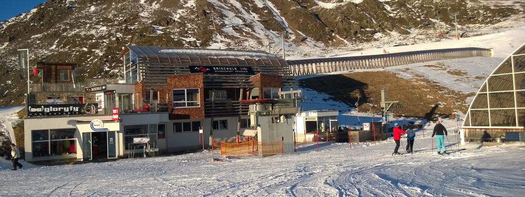 Schneesport Akademie an der Idalp mit Übungslift Velill (B6)