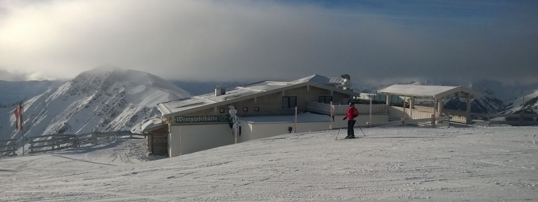Die Westgipfelhütte im Schattberggebiet.