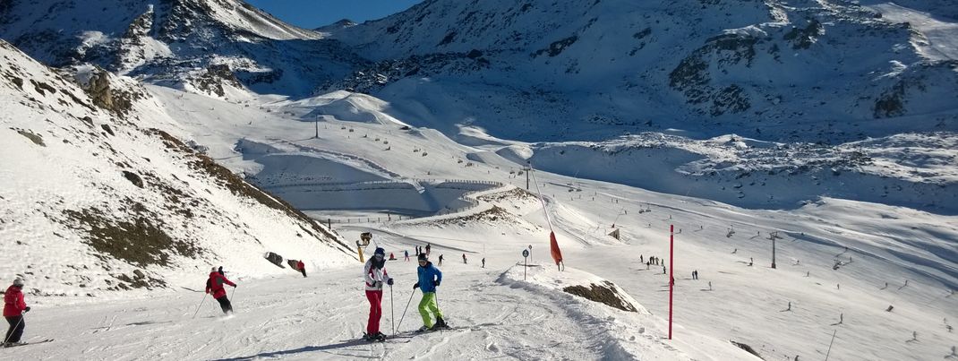 Blick auf die einfachen Pisten an der Idalp