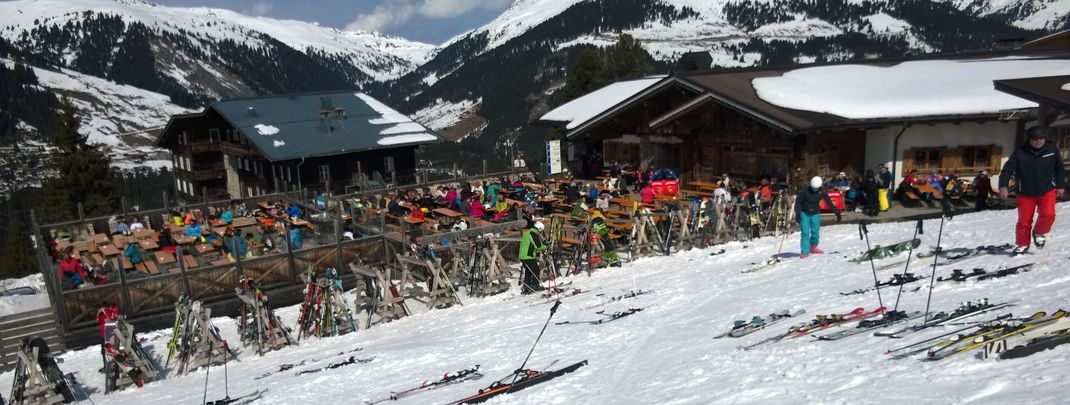 Sonnenterasse der Plattenalm im Teilgebiet Hochkrimml-Gerlosplatte