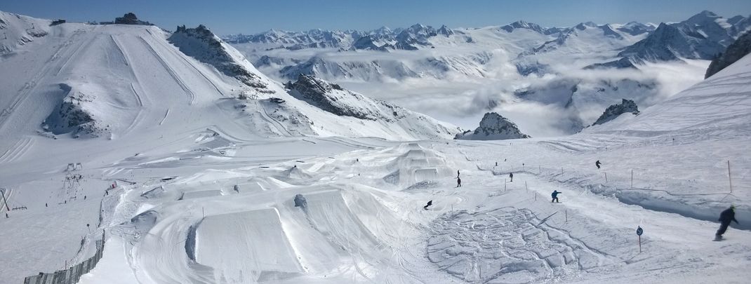 Im Herbst der erste geöffnete Snowpark in Österreich: der Betterpark Hintertux.