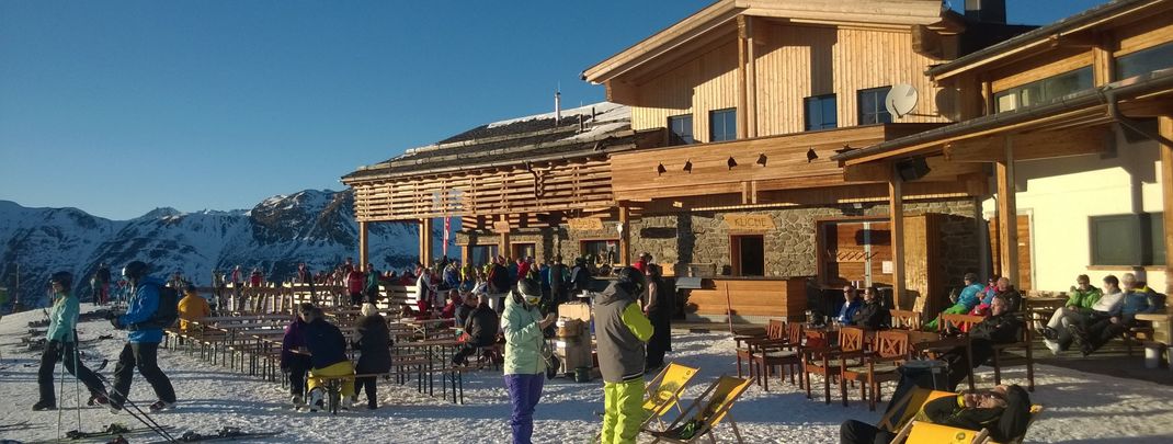 Wunderschöne Sonnenterrasse in geschützter Lage: Die Vider Alp unterhalb der Idalp
