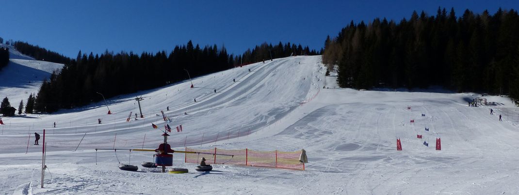 Neben dem Kinderland gibt es auch eine Geschwindigkeitsmessstrecke