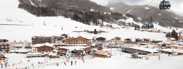 Nur 99 Meter vom Salzburger Hof Leogang zur Piste & Bergbahn