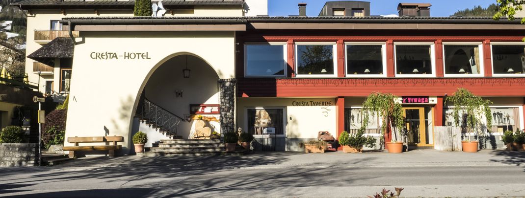 Detaillierte Infos zur Unterkunft Cresta Hotel
