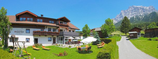 Sommeraufnahme mit Zugspitze