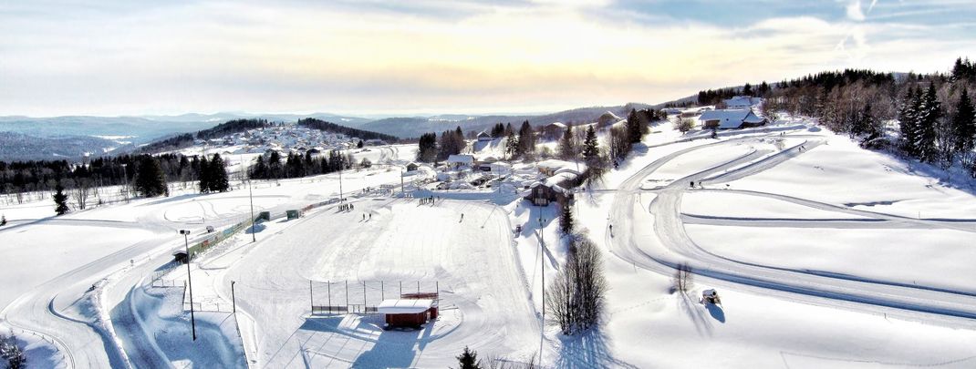 Im Skistadion in Finsterau erwarten Langläufer professionelle Bedingungen.