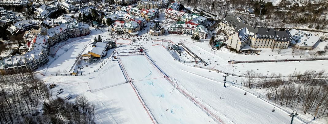 Die Vorbereitungen für den Riesenslalom-Weltcup in Tremblant laufen auf Hochtouren.