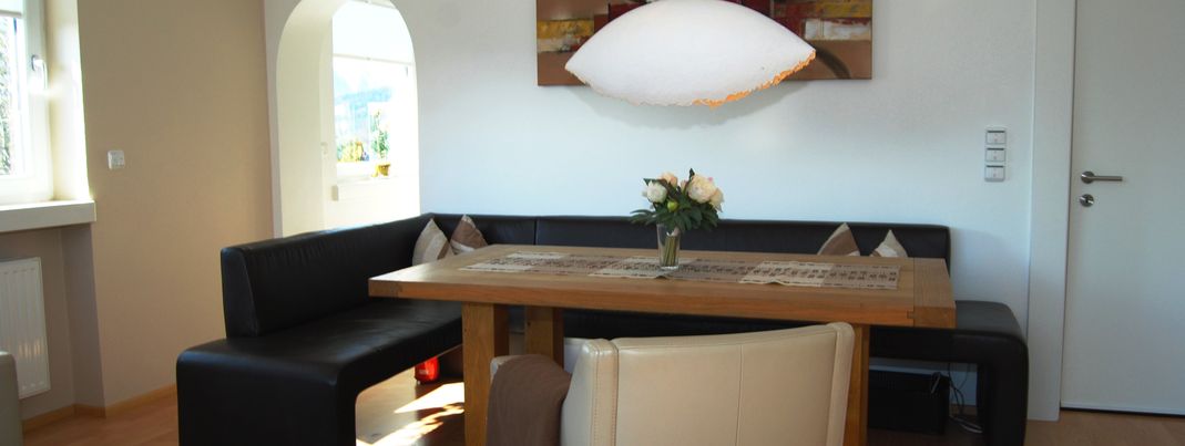 Wohnzimmer mit Essecke