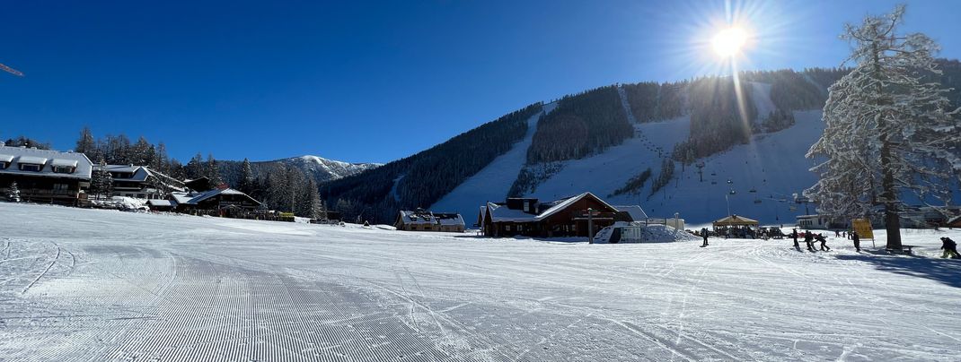The hub of the ski area is the Hutterer Böden.