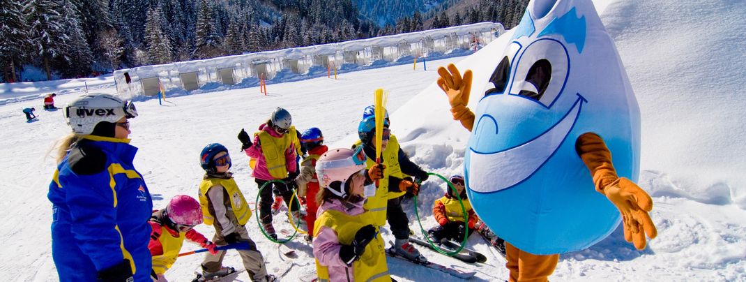 Lustige Figuren, Zauberteppiche und jede Menge Platz bieten die Kinderländer in Gastein.