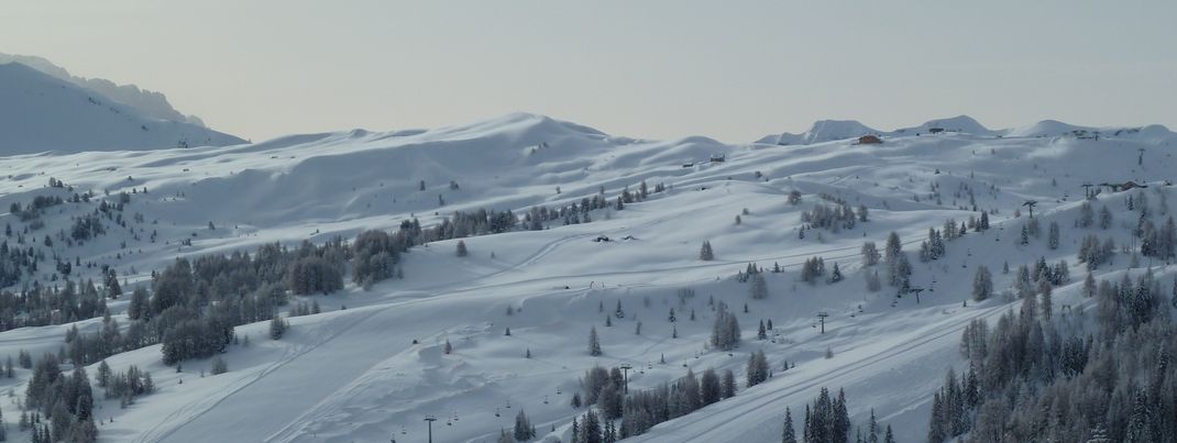 Alta Badia: Vielfältige Abfahrten, atemberaubende Natur & eine Tasse Parampampoli