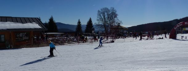 Direkt neben dem Kinderland befindet sich das Thurnhofstüberl - 1A für wachsame Eltern, die sich eine Pause gönnen.
