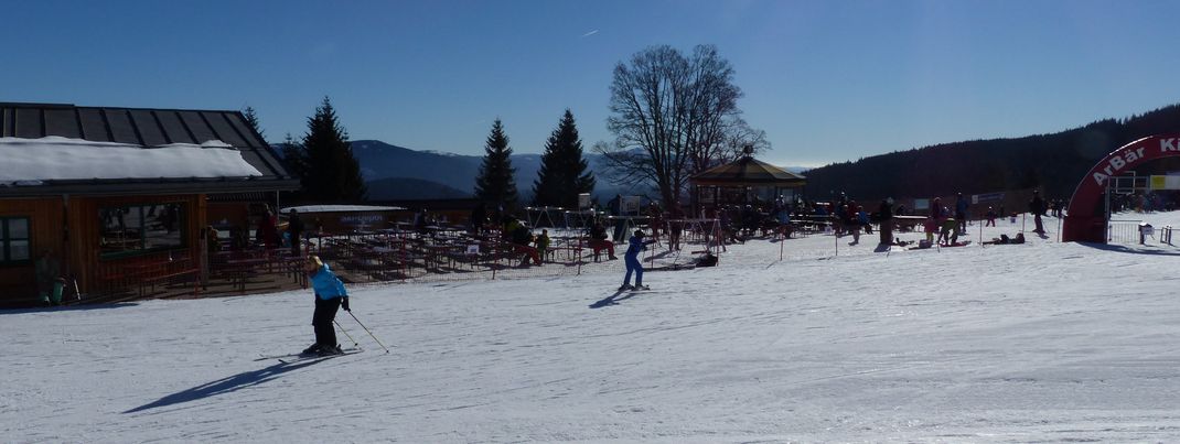 Direkt neben dem Kinderland befindet sich das Thurnhofstüberl - 1A für wachsame Eltern, die sich eine Pause gönnen.
