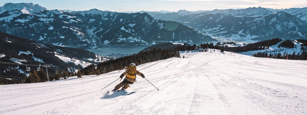 The Schmittenhöhe ski area offers wide cruising slopes with spectacular views over Lake Zell.