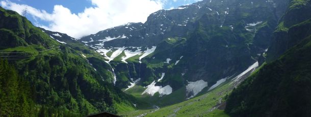 Wandern in dem Natur kann man überall in der Nähe, pur genießen!