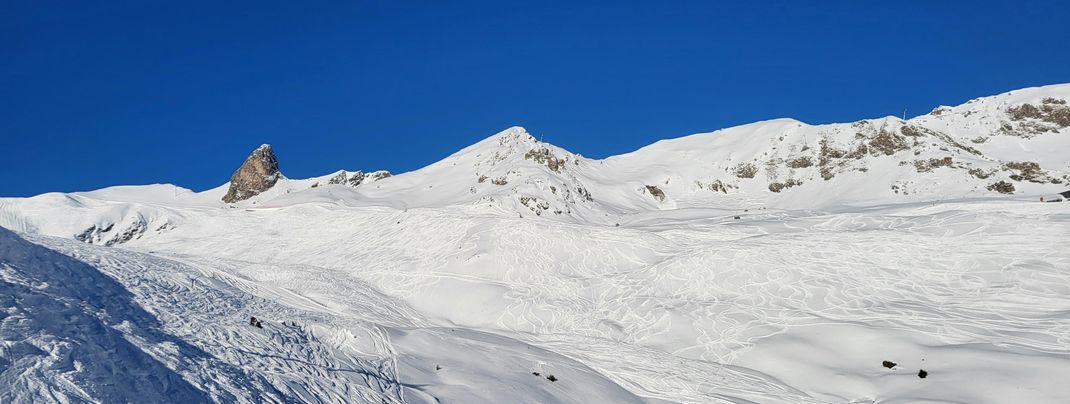 Thanks to its high altitude, the area offers optimal conditions for snowfall.