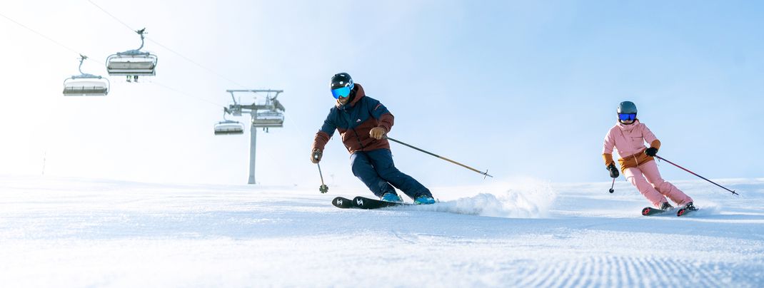 Mit der Snow Card Tirol erwarten dich über 90 Skigebiete mit traumhaften Ausblicken!