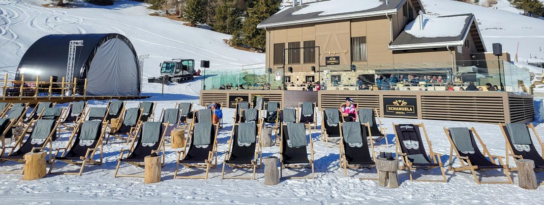 Vielfältige Konzerte und Partys finden in der Schamuela Hütte statt