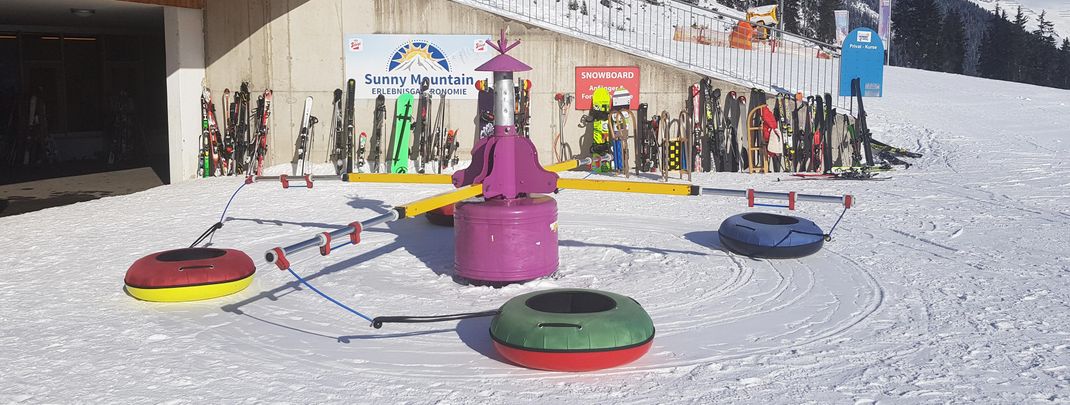 Children can look forward to a ski carousel.